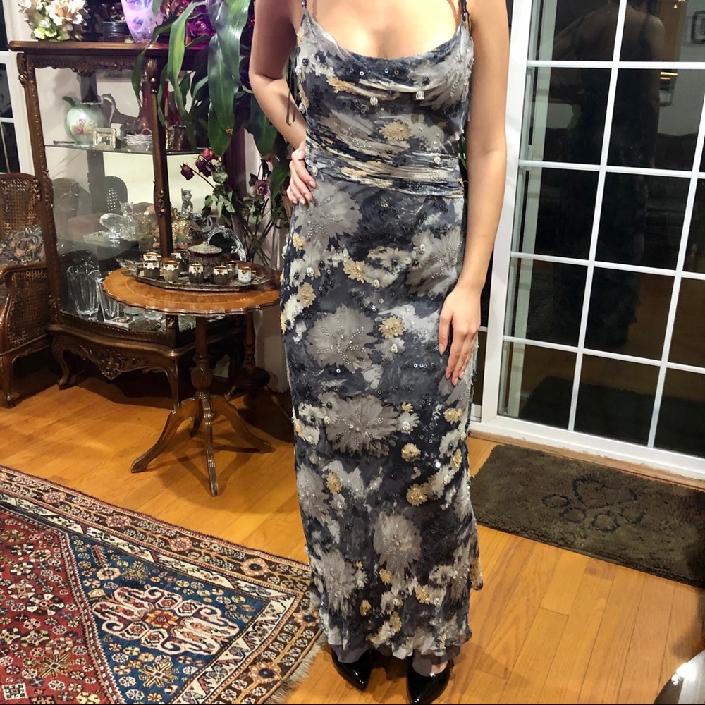 VTG Victoria Royal Dress